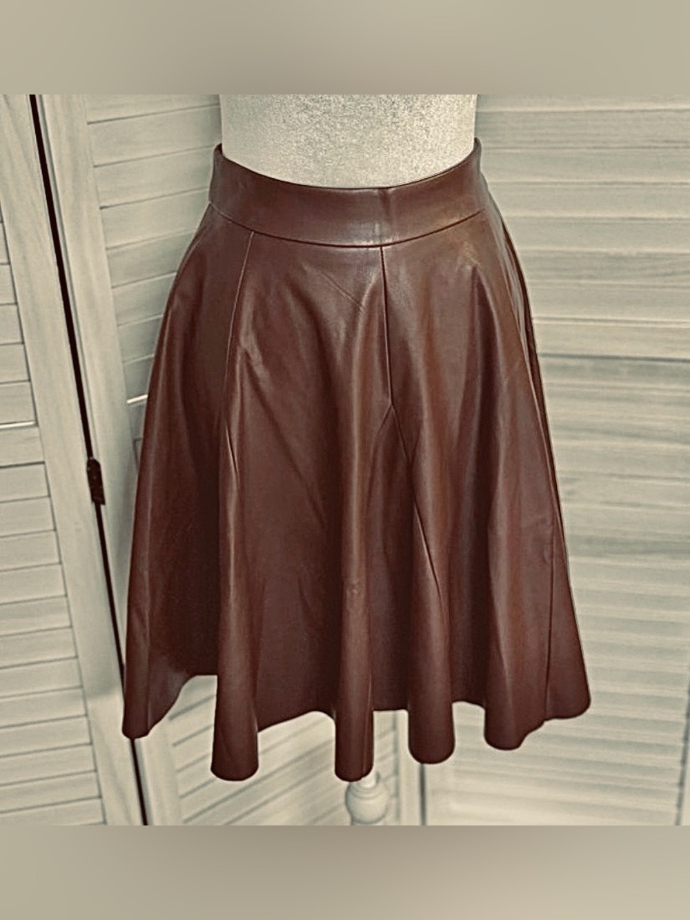 NWT Banana Republic Brown Faux Leather Mini Circle Skirt Sz 0